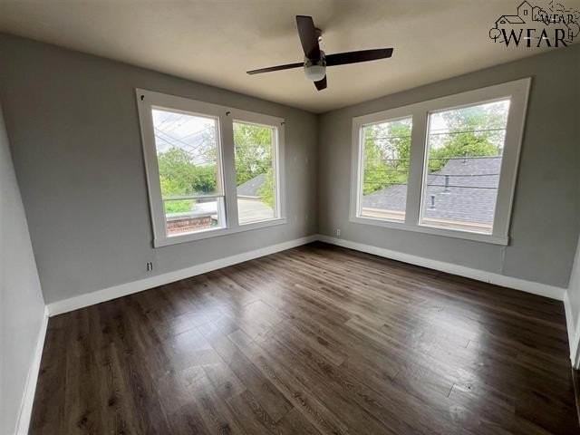 908 Denver St #E - Photo 4 of 13