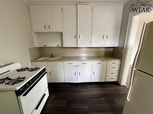 908 Denver St #E - Photo 5 of 13