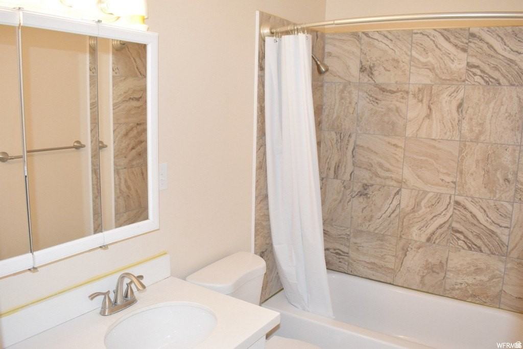 490 Averett Ave - Photo 2 of 7
