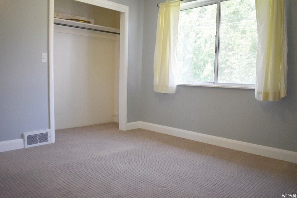 490 Averett Ave - Photo 3 of 7
