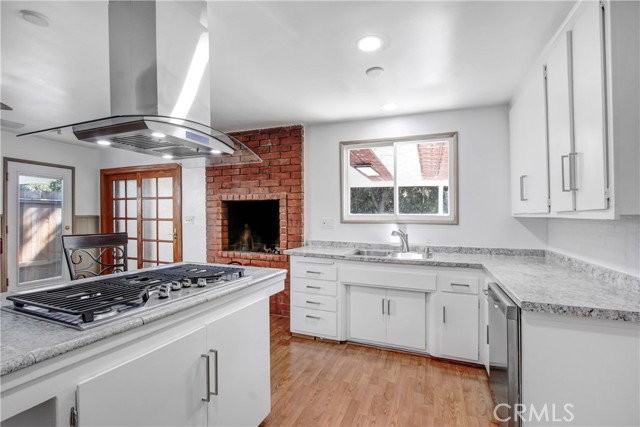 6904 Royer Ave - Photo 5 of 8