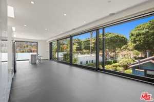 featured image of 4262 Lincoln Ave