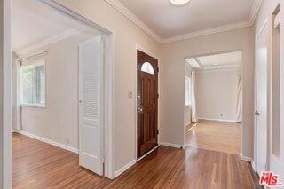 10574 Ashton Ave - Photo 5 of 7