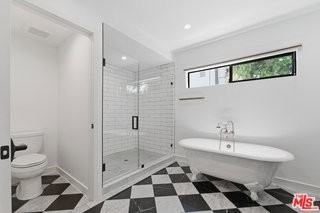393 Huntley Dr - Photo 7 of 8