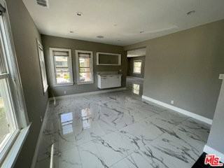 842 S Wooster St - Photo 5 of 8