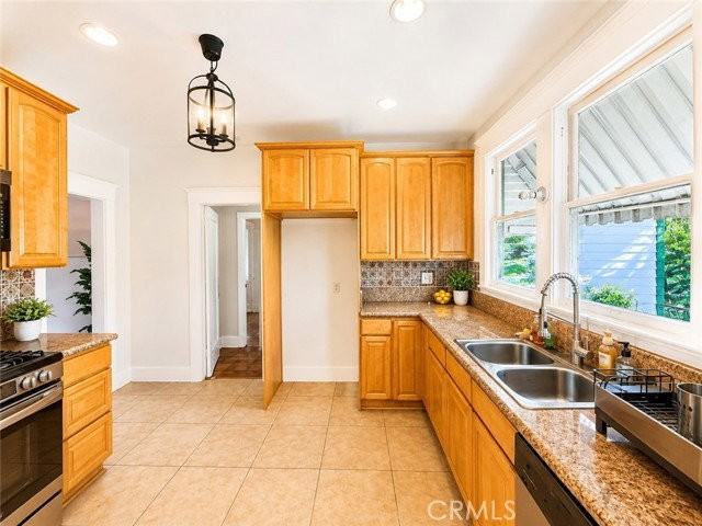 103S S Ardmore Ave - Photo 7 of 8