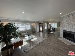 4439 Don Zarembo Dr - Photo 7 of 8