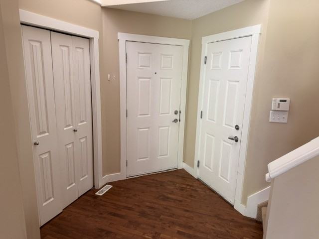 3715 11 St Nw - Photo 3 of 24