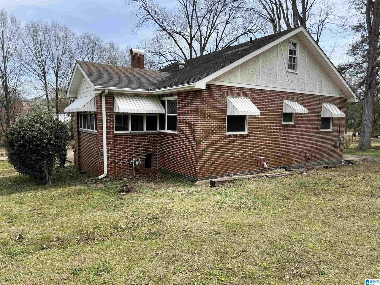 1001 Dover Ln - Photo 2 of 44