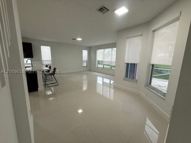 5402 Nw 120th Ave - Photo 5 of 34