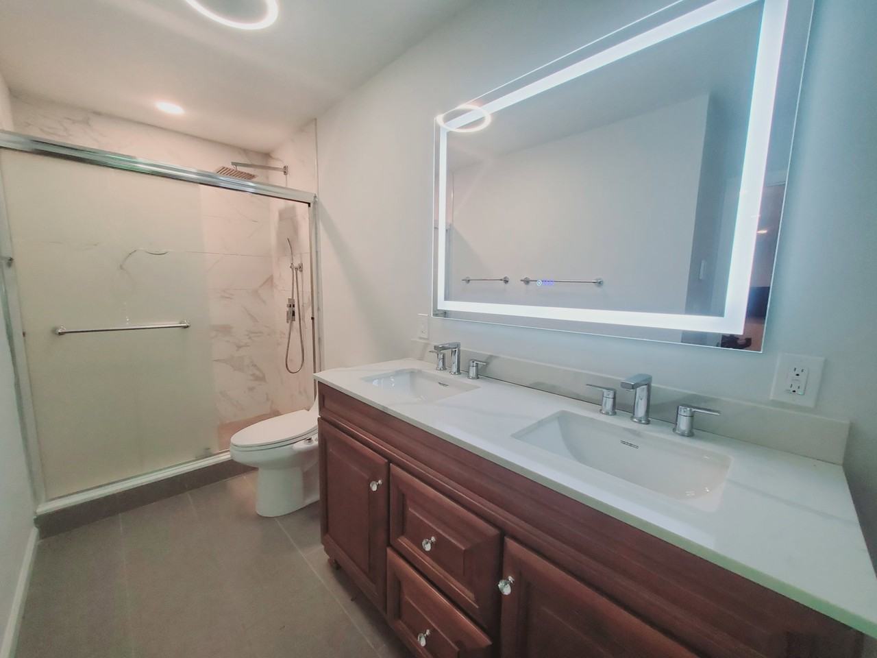 12 Hickory Dr #B - Photo 7 of 8