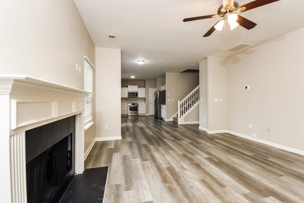 4213 Kenwood Trl - Photo 5 of 17