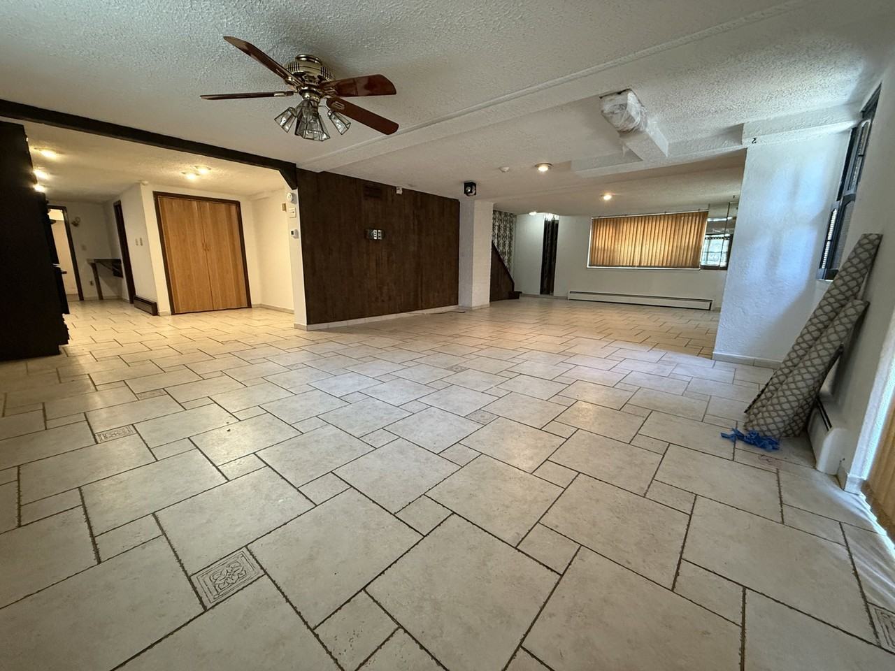 250 Maple St #G - Photo 4 of 8