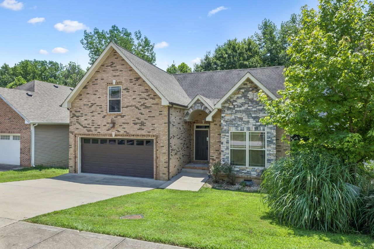 634 Hidden Valley Dr - Photo 2 of 27