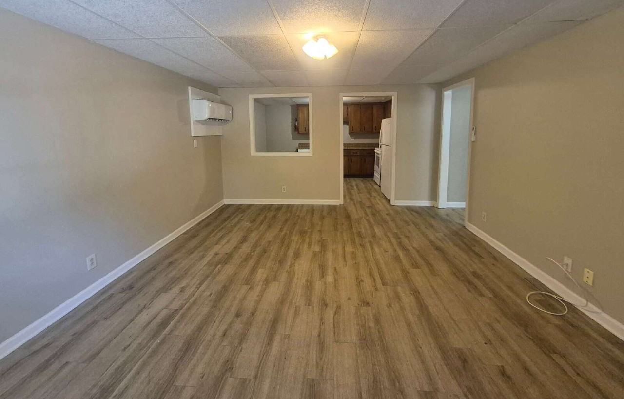 83 Lawn St Apt C - Photo 4 of 14