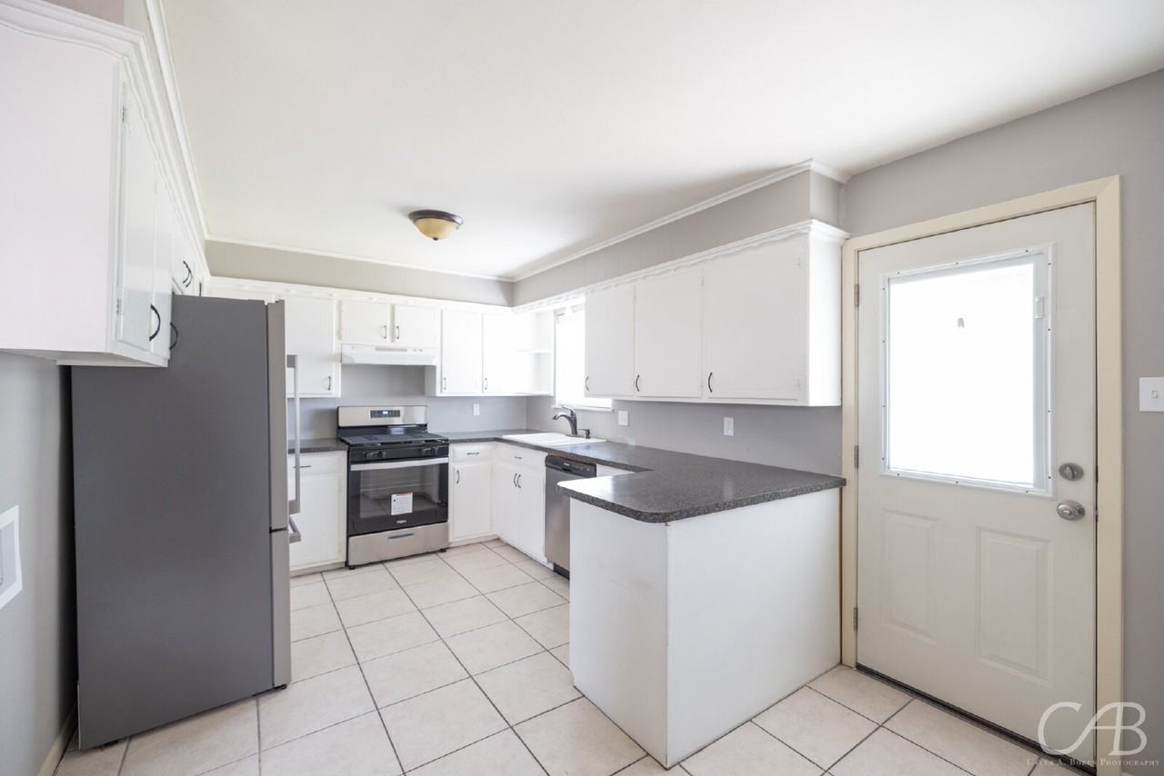3140 S 23rd St - Photo 5 of 23