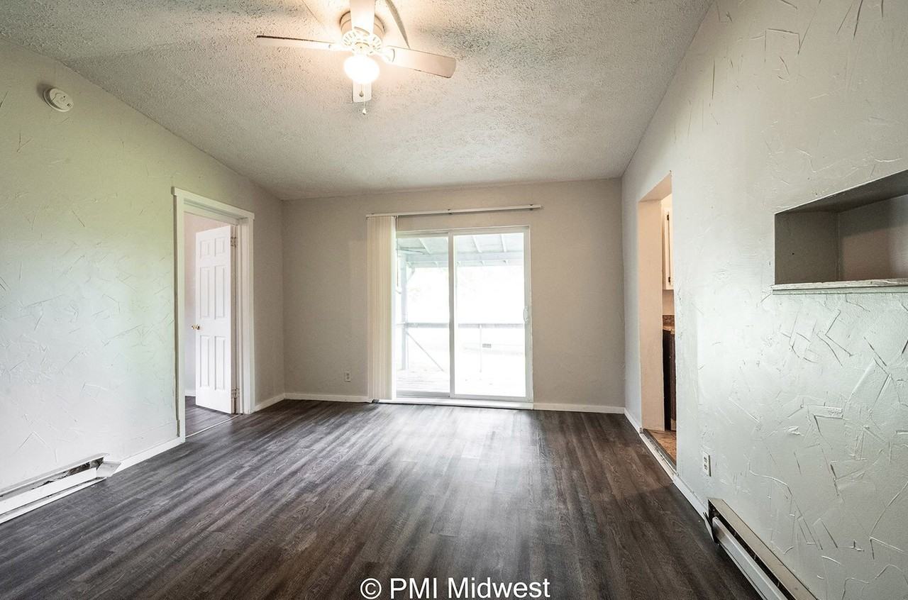 133 Pratt St Unit 1 - Photo 5 of 25