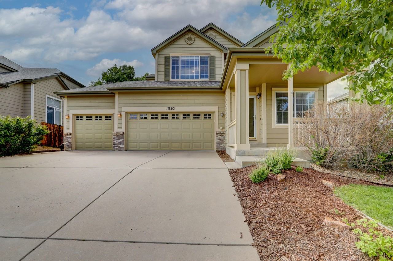 11862 Horseshoe Ln - Photo 2 of 45