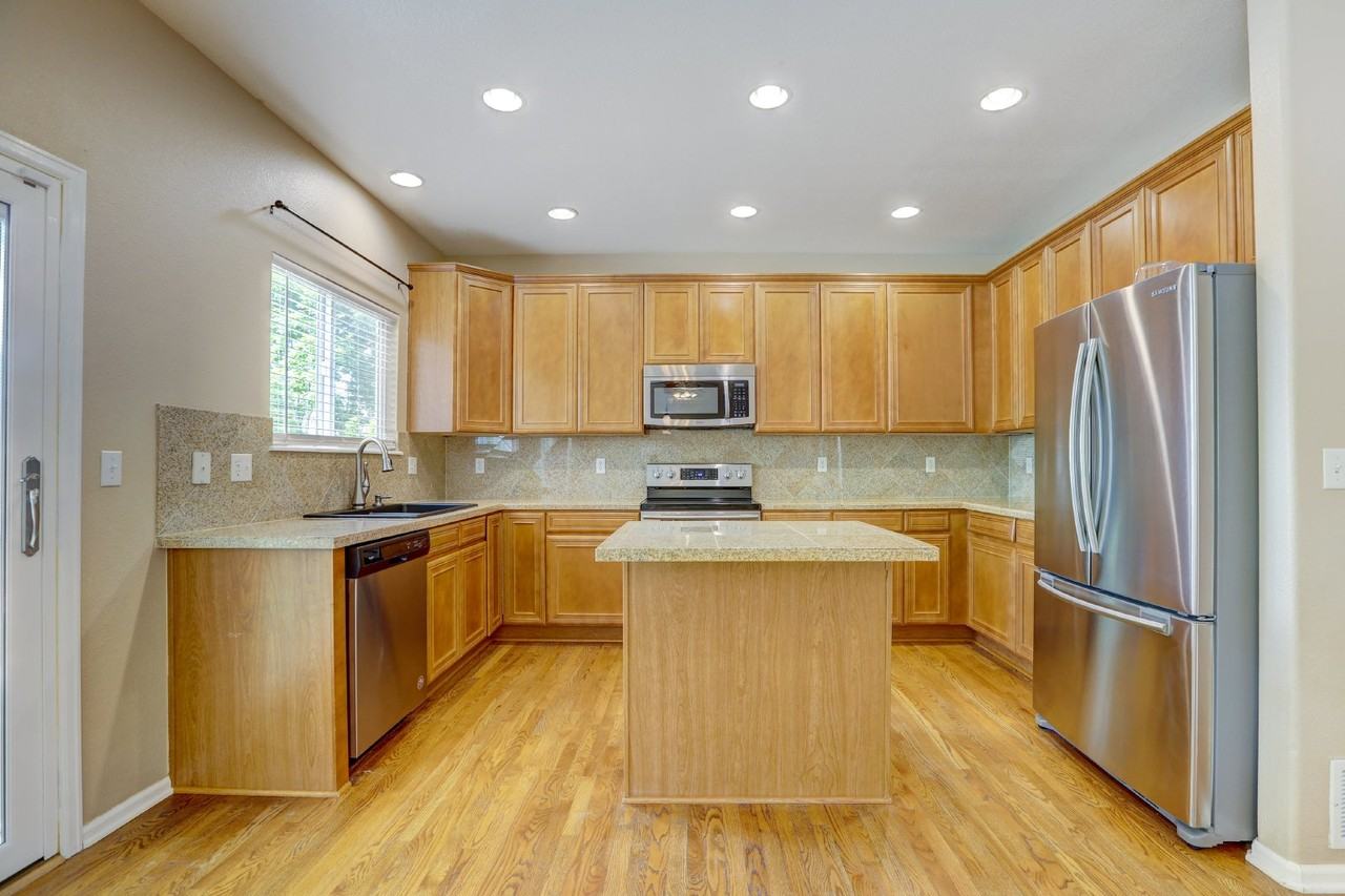 11862 Horseshoe Ln - Photo 4 of 45
