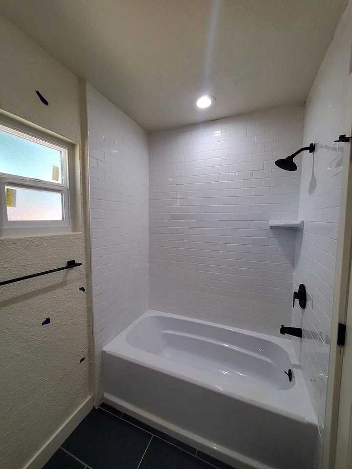 6643 N 60th Ave - Photo 3 of 9