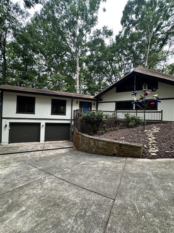 3421 The Trail Rd - Photo 3 of 30
