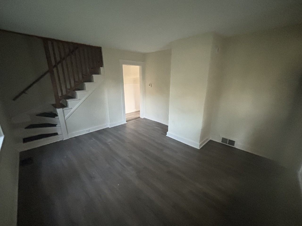 25 Ridgeway Ave - Photo 2 of 13