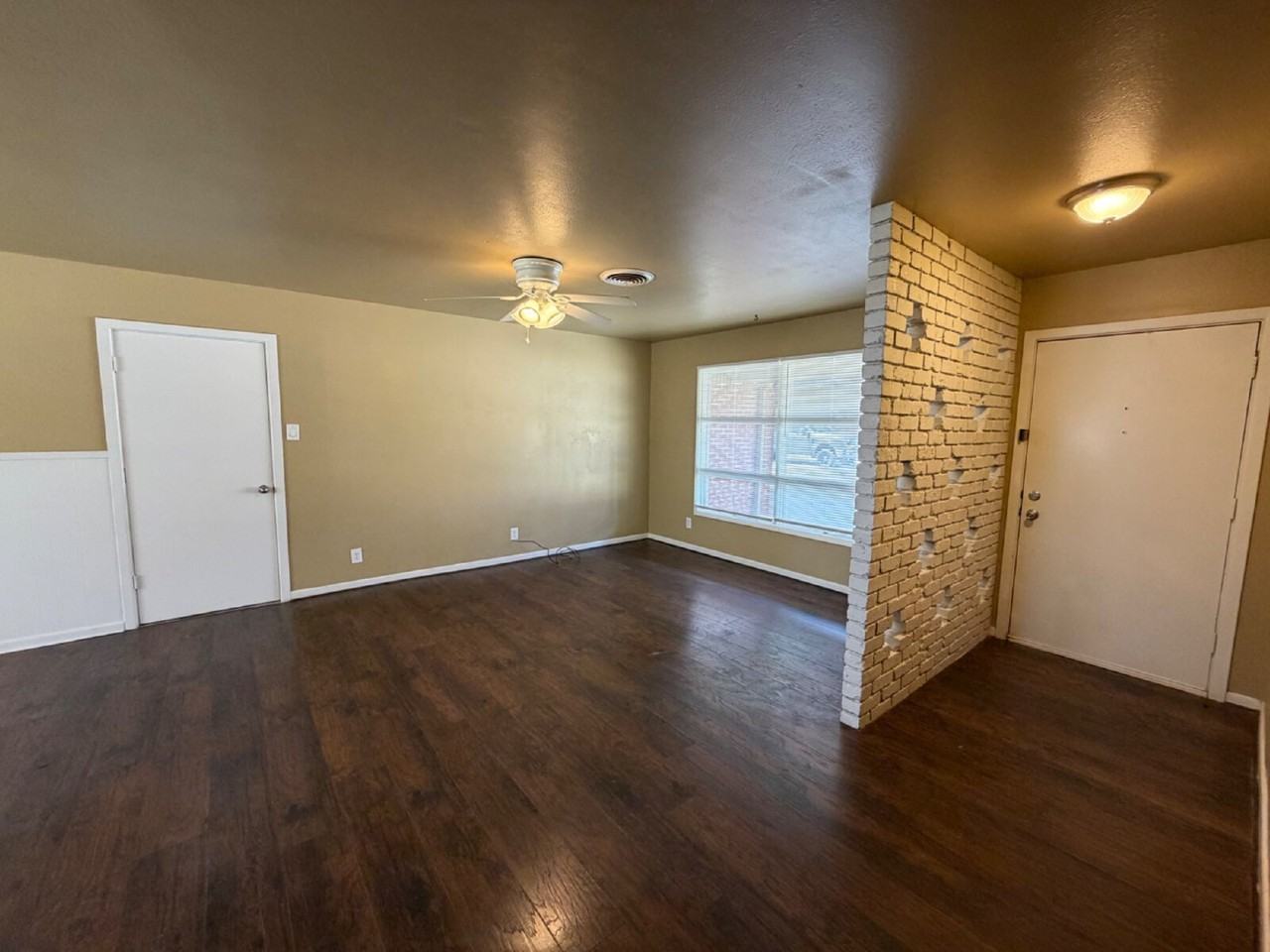 3809 25th St - Photo 2 of 10