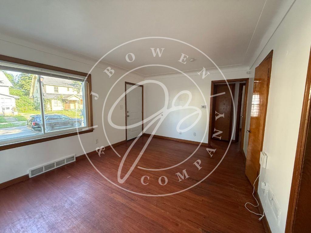 1903 Perth St - Photo 4 of 11