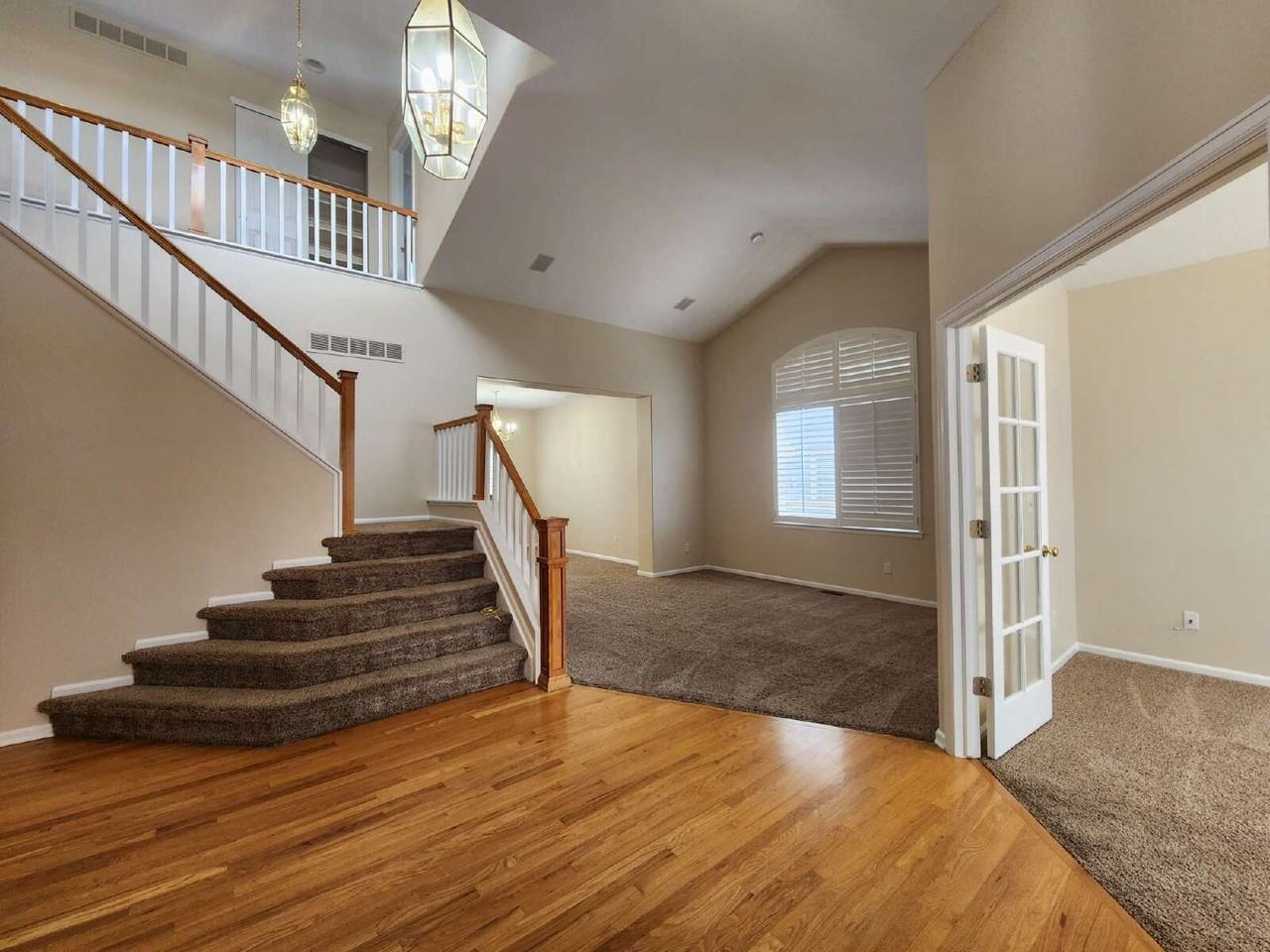 22359 E Lake Ln - Photo 2 of 45