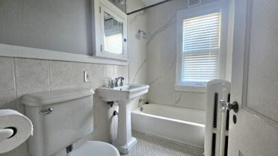 2090 Fairmount Ave - Photo 5 of 20
