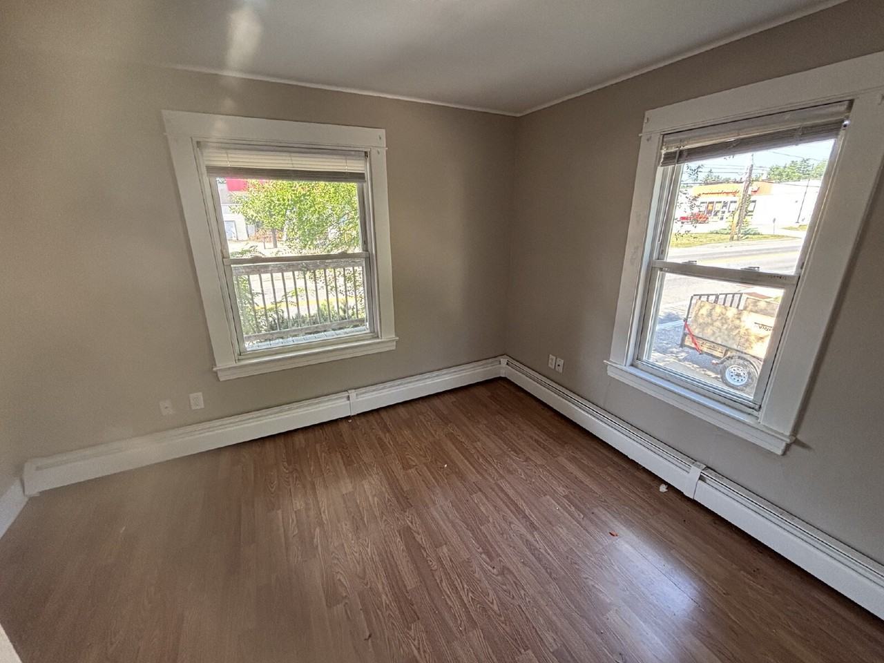 1116 Main St #B - Photo 4 of 7