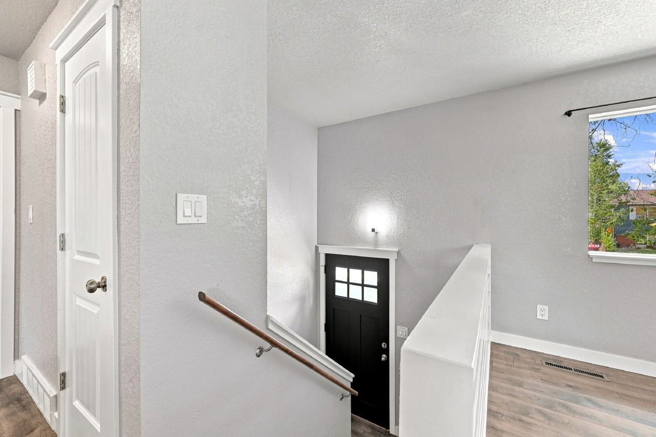 2523 Ember Dr - Photo 2 of 38