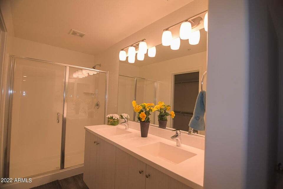 2362 E Huntington Dr - Photo 7 of 19