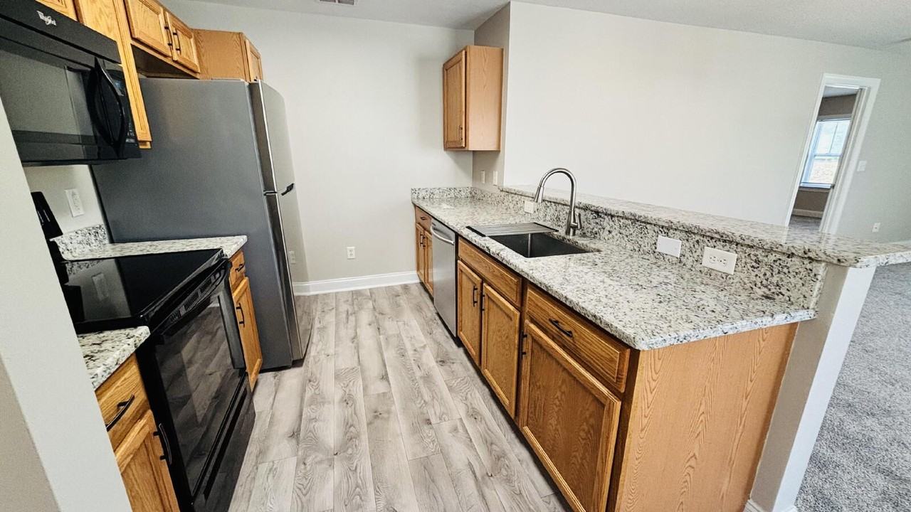 43 Foxden Dr #204 - Photo 7 of 33