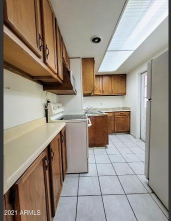 8245 N 31st Ave - Photo 6 of 19