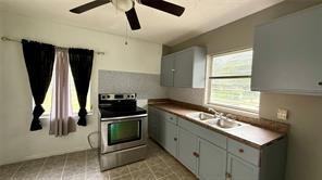 202 E Polk St - Photo 4 of 11
