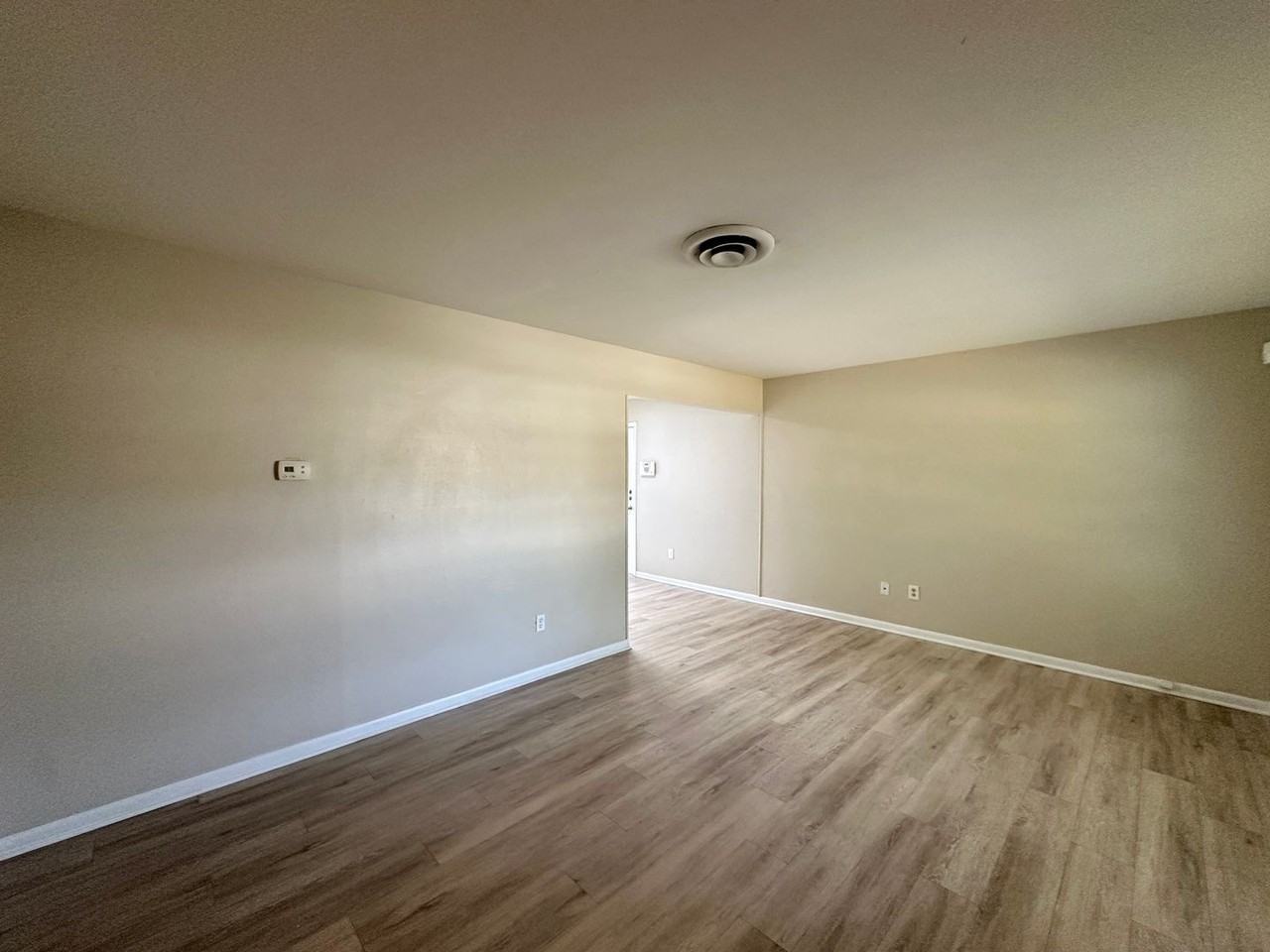 707 W Lincoln Ave - Photo 3 of 28