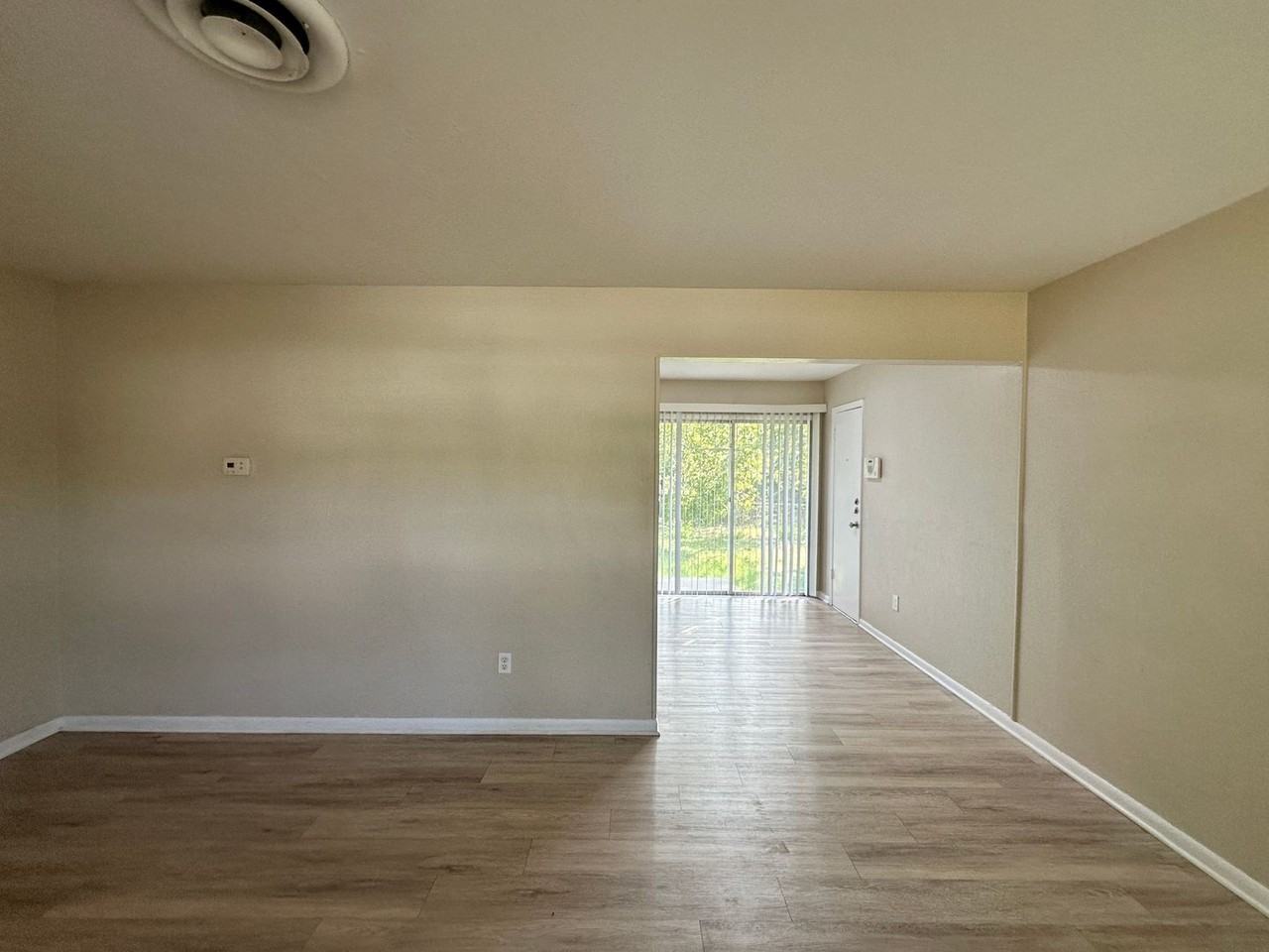 707 W Lincoln Ave - Photo 4 of 28
