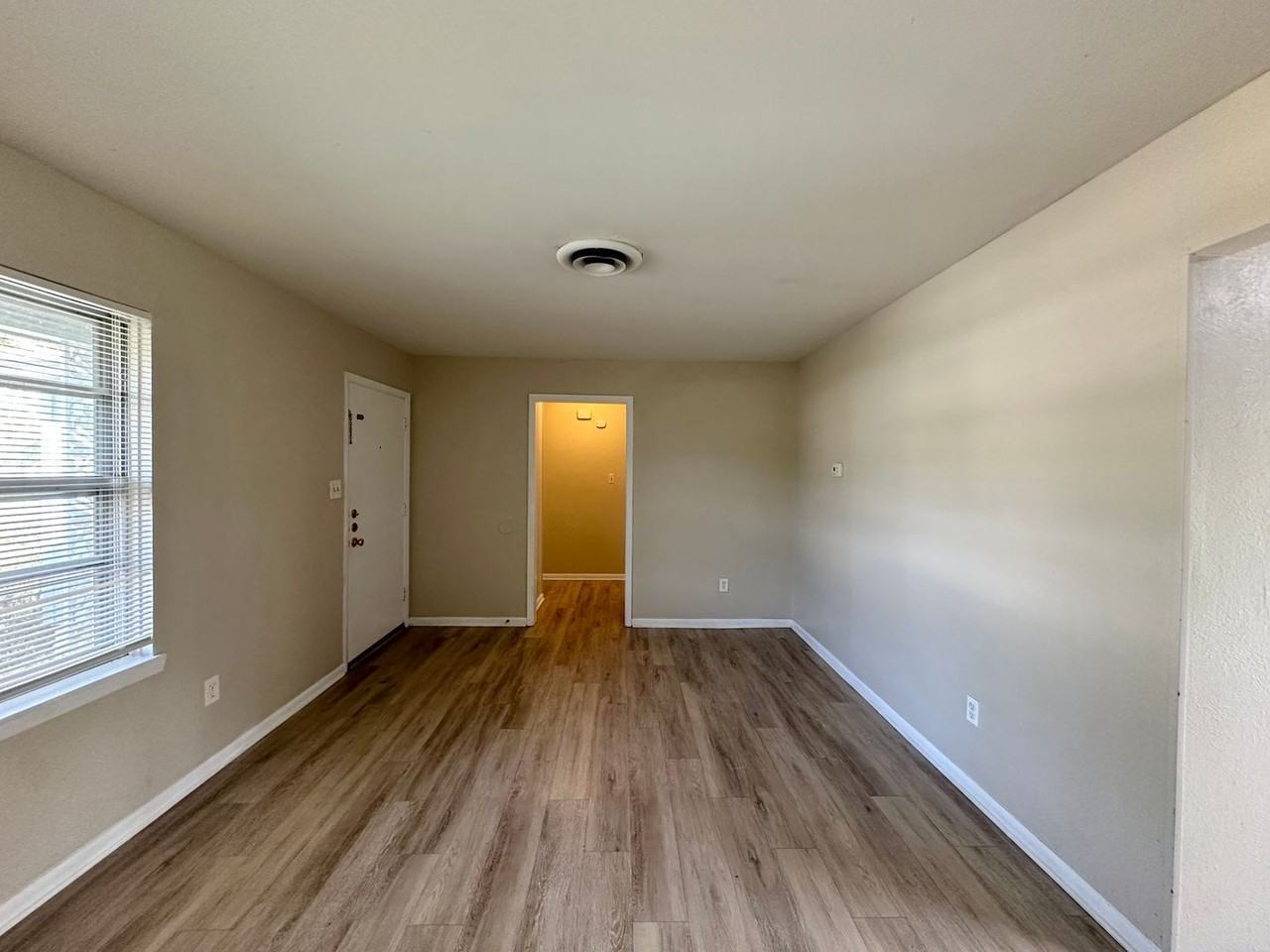 707 W Lincoln Ave - Photo 6 of 28