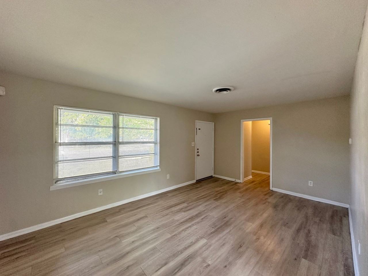 707 W Lincoln Ave - Photo 7 of 28
