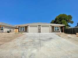 featured image of 1704 Clovis Dr
