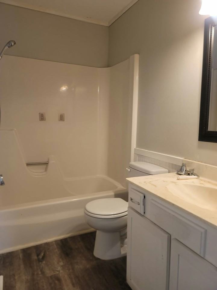 1460 North Northwest Parkway - Photo 7 of 12