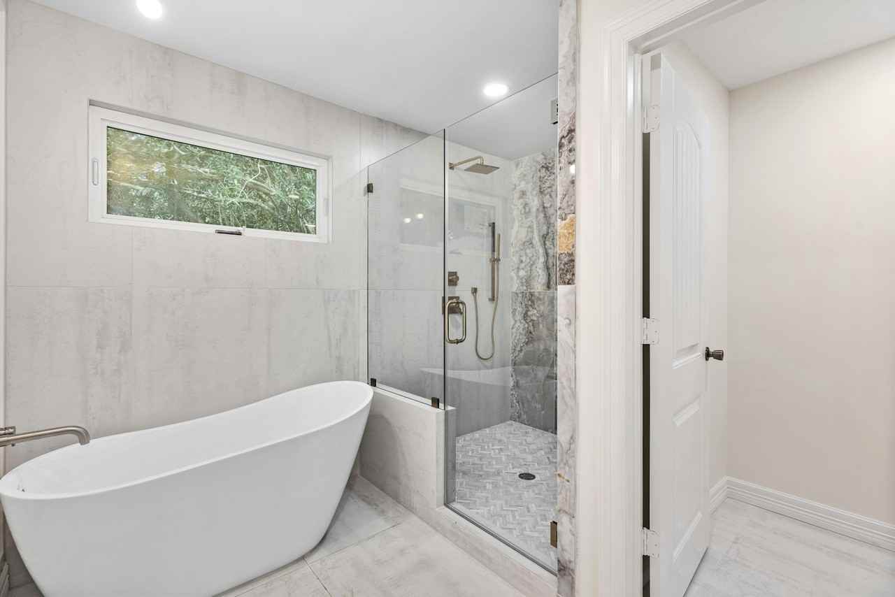9313 Livernois Road - Photo 7 of 50