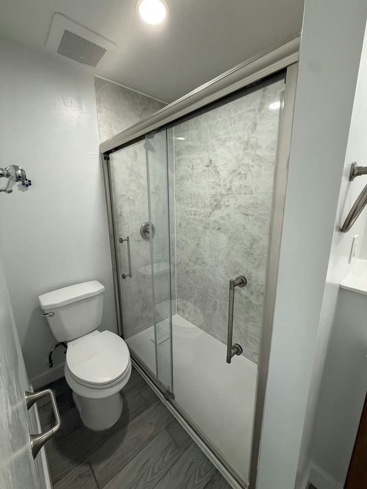 2206 West Vista Avenue, Unit B - Photo 6 of 24