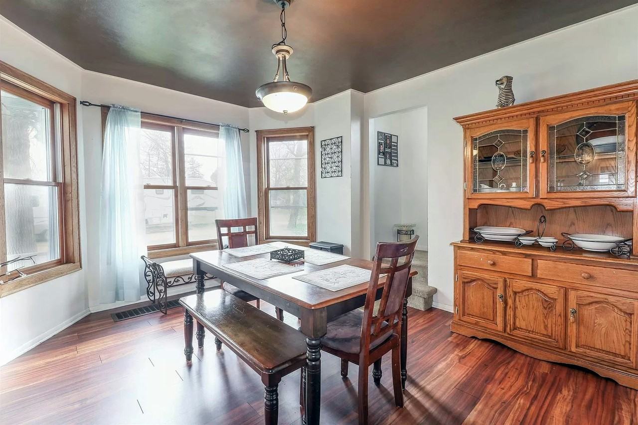 460 Spruce Street - Photo 5 of 12