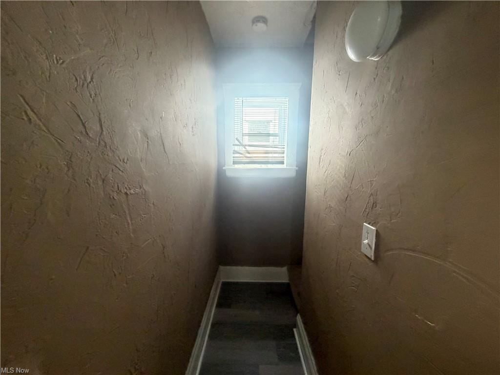 10706 Reno Avenue - Photo 7 of 11
