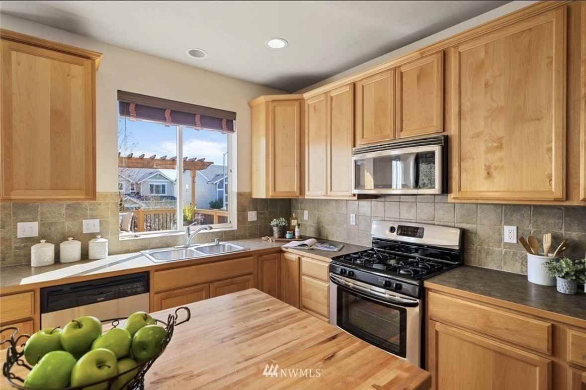 200 Hubbard Rd - Photo 4 of 14