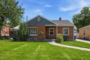 featured image of 368 N Center St