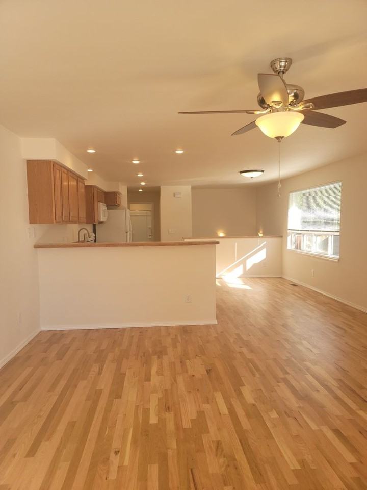 7308 24th Ave Nw - Photo 3 of 27
