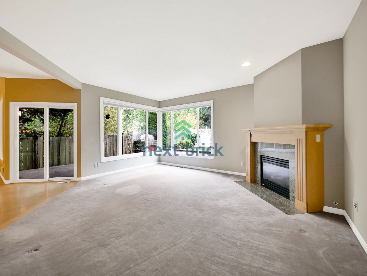 16602 Se 24th St - Photo 5 of 28